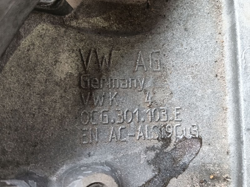 Recambio de caja cambios para volkswagen golf 1.5 etsi mhev referencia OEM IAM CW300027A003  