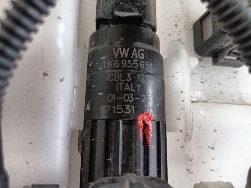 Recambio de deposito limpia para volkswagen golf 1.5 etsi mhev referencia OEM IAM 5WA955453A  