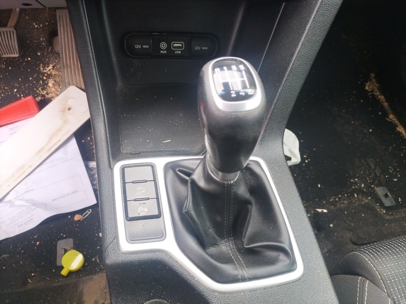 Recambio de pomo palanca cambio para kia sportage iv (ql, qle) 1.6 gdi referencia OEM IAM   