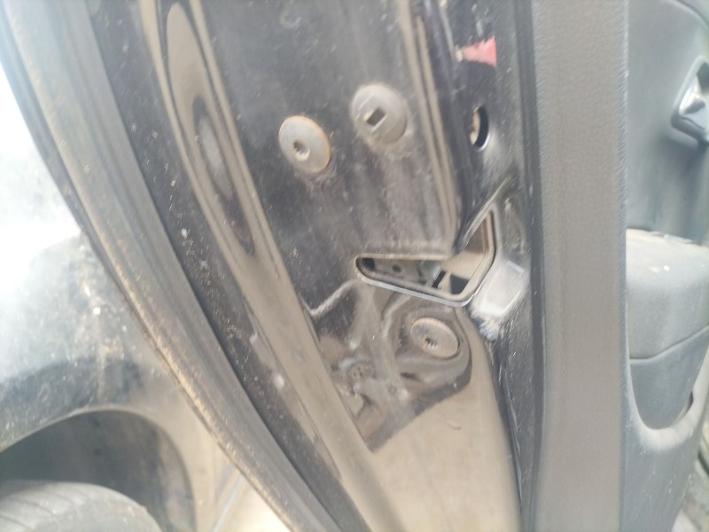 Recambio de cerradura puerta trasera izquierda para volkswagen polo v (6r1, 6c1) 1.6 tdi referencia OEM IAM   