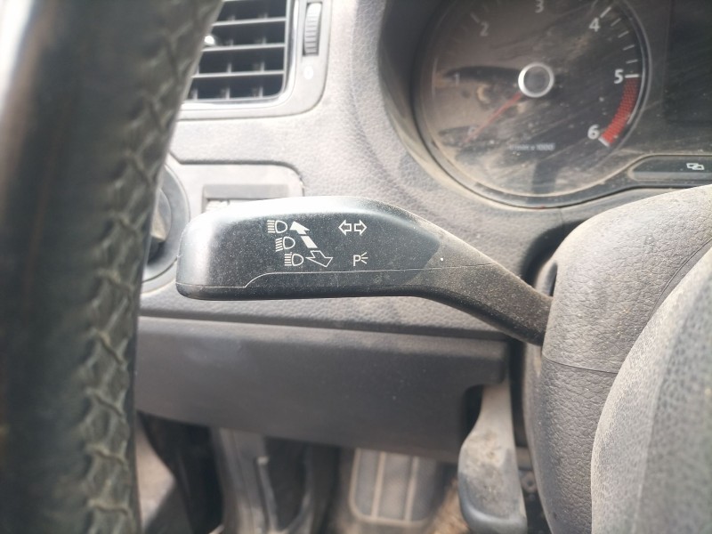 Recambio de mando intermitentes para volkswagen polo v (6r1, 6c1) 1.6 tdi referencia OEM IAM   