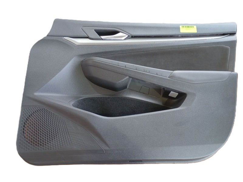 Recambio de guarnecido puerta delantera derecha para volkswagen golf 1.5 etsi mhev referencia OEM IAM   