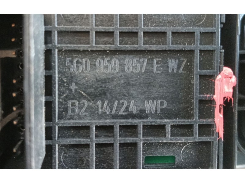 Recambio de mando elevalunas delantero izquierdo para volkswagen golf 1.5 etsi mhev referencia OEM IAM 5G0959857EWZU 5G0959857E 