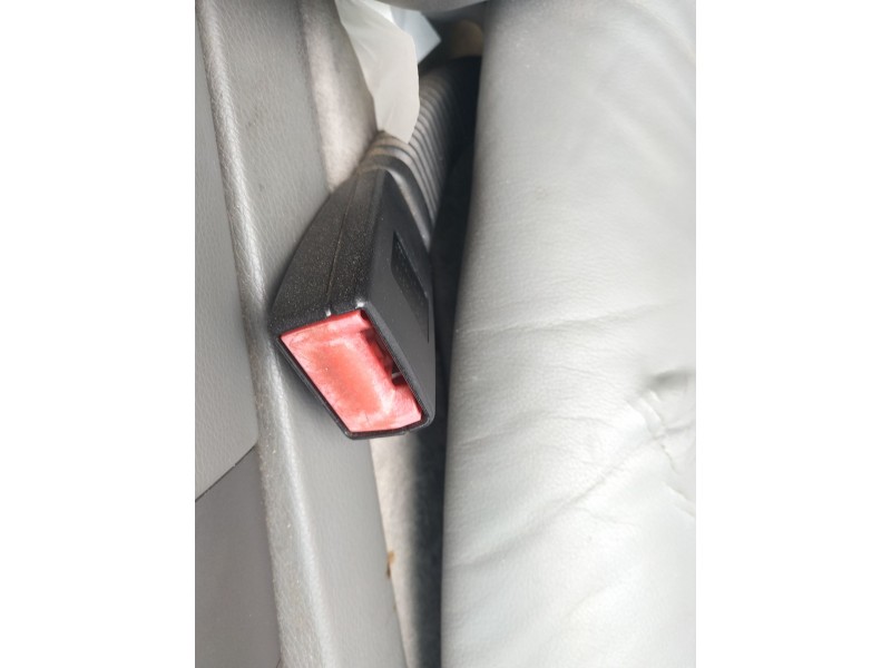 Recambio de enganche cinturon delantero izquierdo para bmw 7 (e65, e66, e67) 730 d referencia OEM IAM 72119177109  