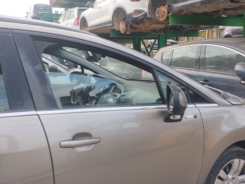 Recambio de elevalunas delantero derecho para peugeot 5008 (0u_, 0e_) 1.6 bluehdi 120 referencia OEM IAM 9682808880  