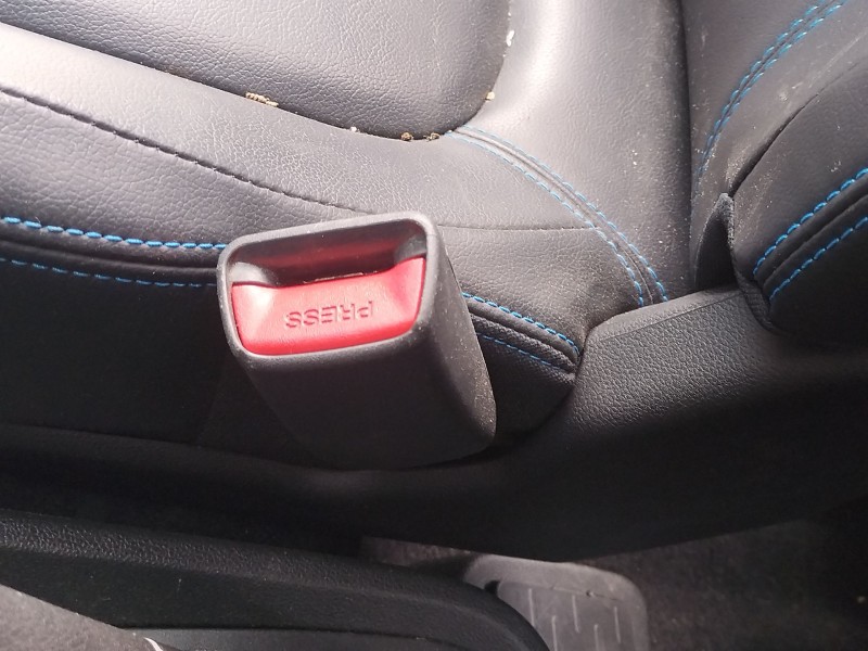 Recambio de enganche cinturon delantero derecho para dacia spring ev (b6m1) referencia OEM IAM   