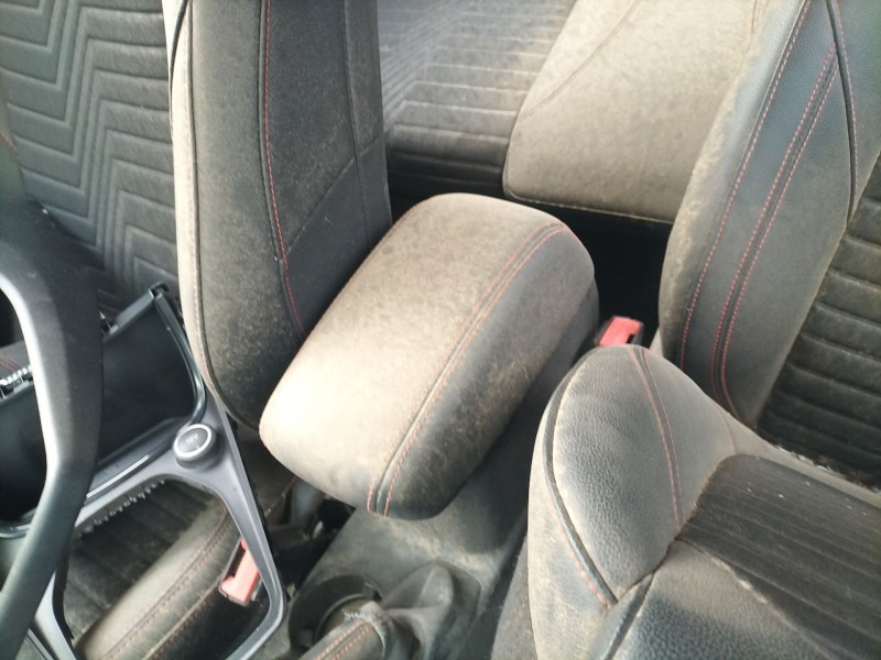 Recambio de apoyabrazos central para ford puma (j2k, cf7) 1.0 ecoboost referencia OEM IAM   