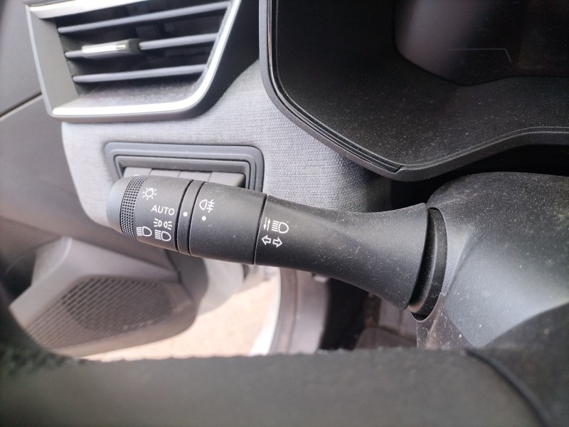 Recambio de mando luces para renault clio v (b7_) 1.6 e-tech 145 (b7mu) referencia OEM IAM   