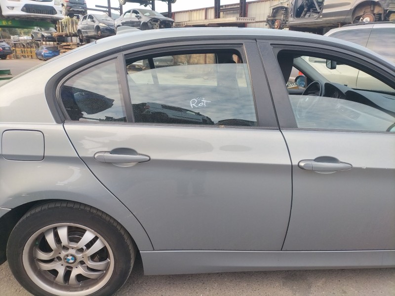 Recambio de puerta trasera derecha para bmw 3 (e90) 320 d referencia OEM IAM 41007203648  