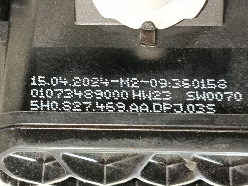 Recambio de camara trasera para volkswagen golf 1.5 etsi mhev referencia OEM IAM   