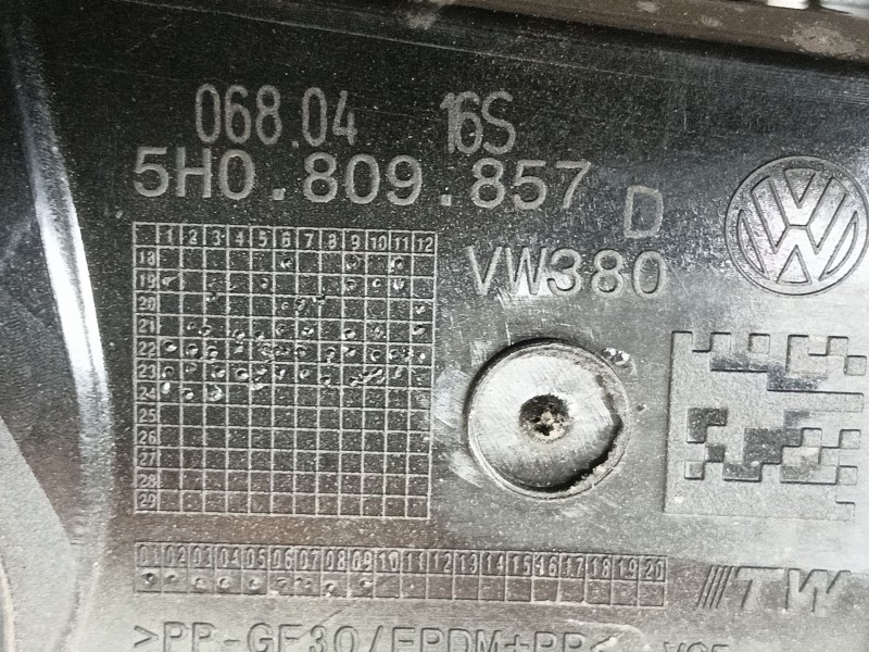 Recambio de tapa exterior combustible para volkswagen golf 1.5 etsi mhev referencia OEM IAM   