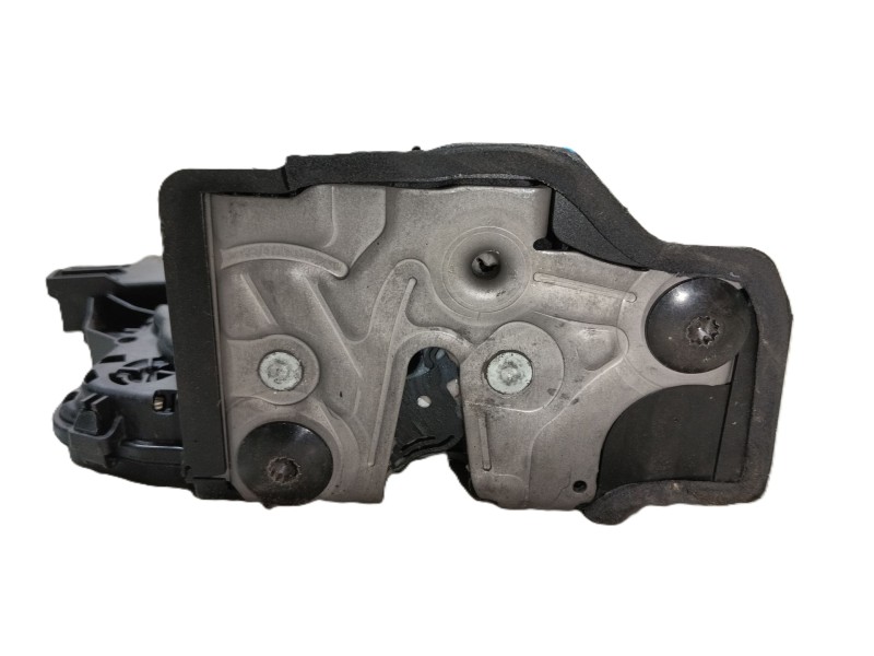 Recambio de cerradura puerta trasera izquierda para volkswagen golf 1.5 etsi mhev referencia OEM IAM   