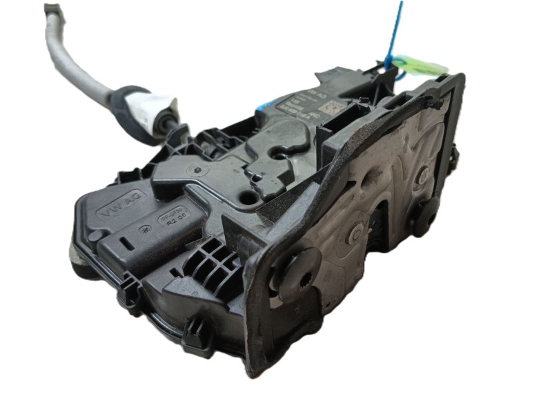 Recambio de cerradura puerta trasera derecha para volkswagen golf 1.5 etsi mhev referencia OEM IAM 3J0839016A  
