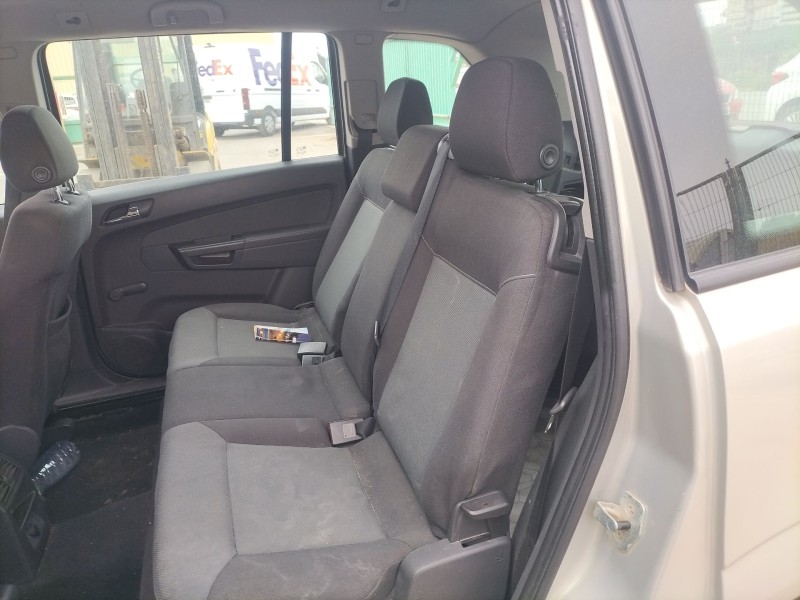 Recambio de asientos traseros para opel zafira / zafira family b (a05) 1.9 cdti (m75) referencia OEM IAM   