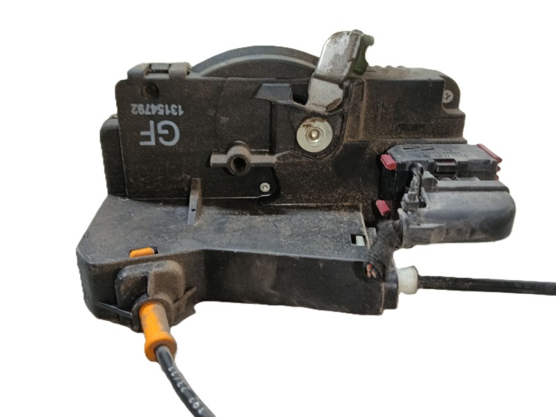 Recambio de cerradura puerta delantera derecha para opel combo tour 1.3 cdti 16v referencia OEM IAM 24434885  