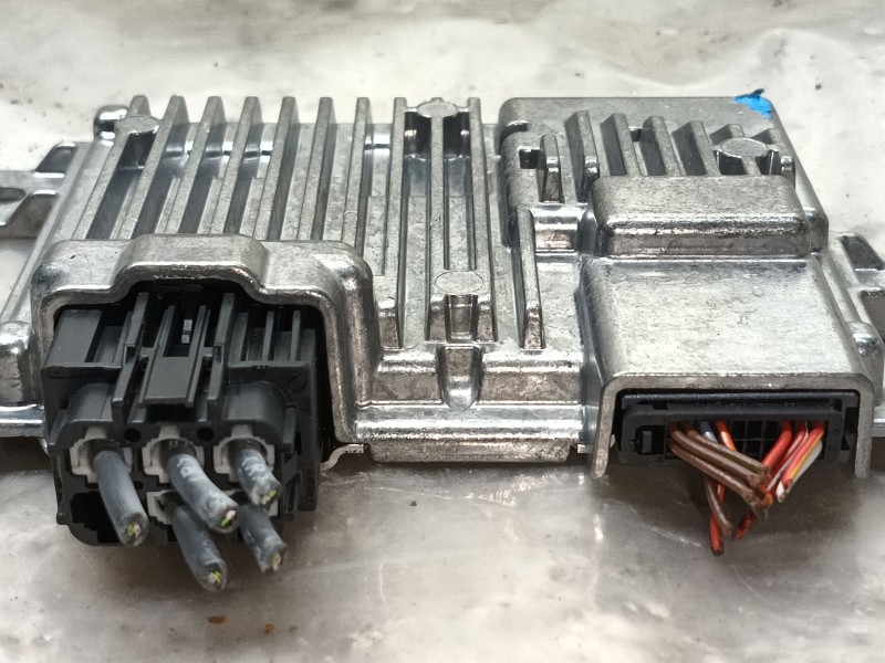 Recambio de modulo electronico para volkswagen golf 1.5 etsi mhev referencia OEM IAM   