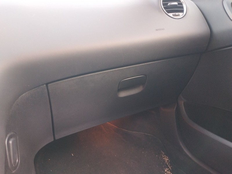 Recambio de guantera para peugeot 308 i (4a_, 4c_) 1.6 hdi referencia OEM IAM   