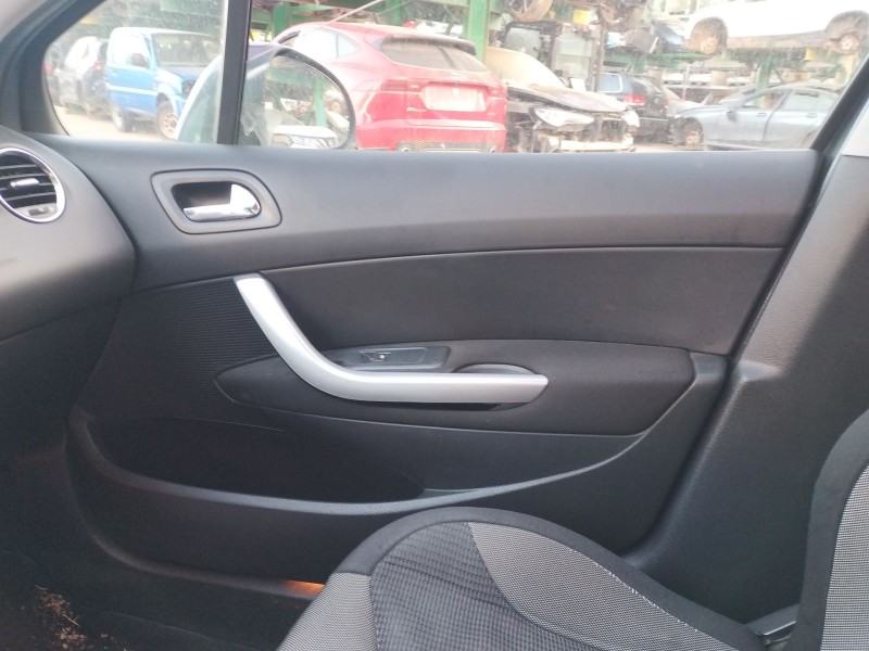 Recambio de guarnecido puerta delantera derecha para peugeot 308 i (4a_, 4c_) 1.6 hdi referencia OEM IAM   