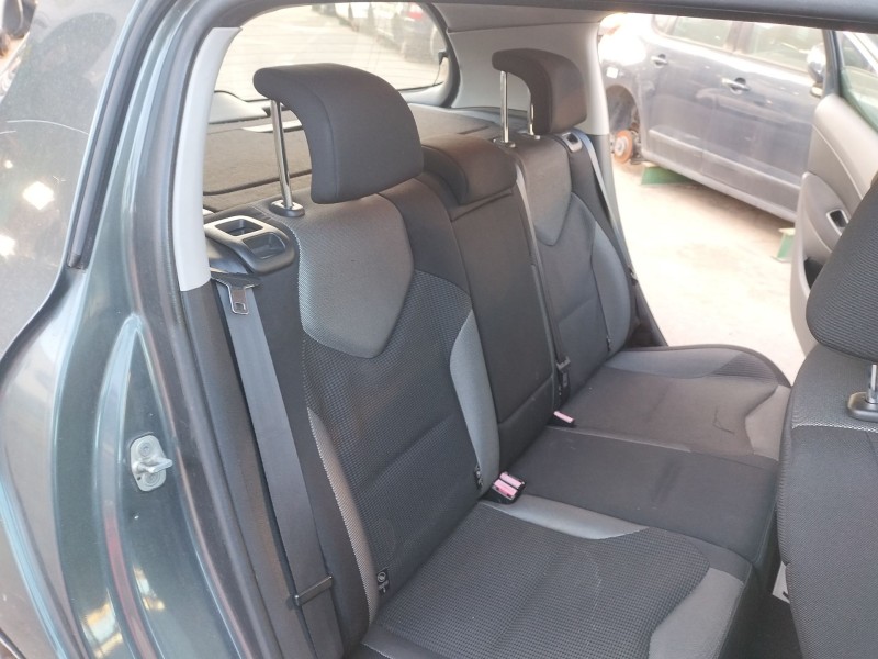 Recambio de asientos traseros para peugeot 308 i (4a_, 4c_) 1.6 hdi referencia OEM IAM   