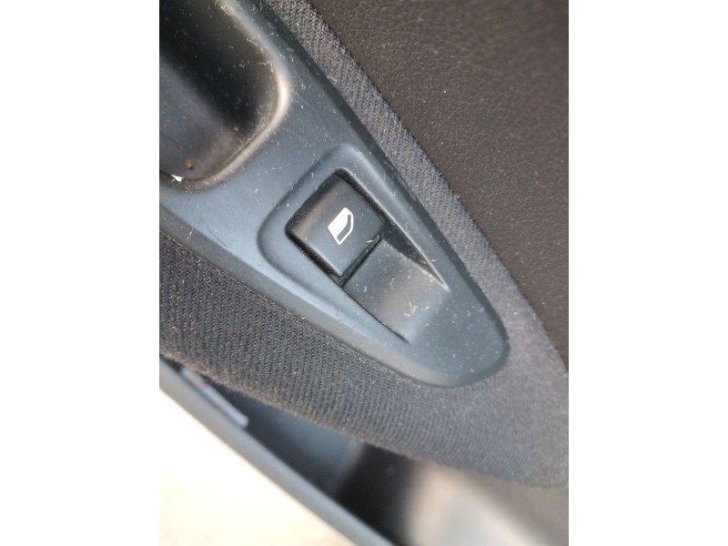 Recambio de mando elevalunas trasero izquierdo para peugeot 308 i (4a_, 4c_) 1.6 hdi referencia OEM IAM   