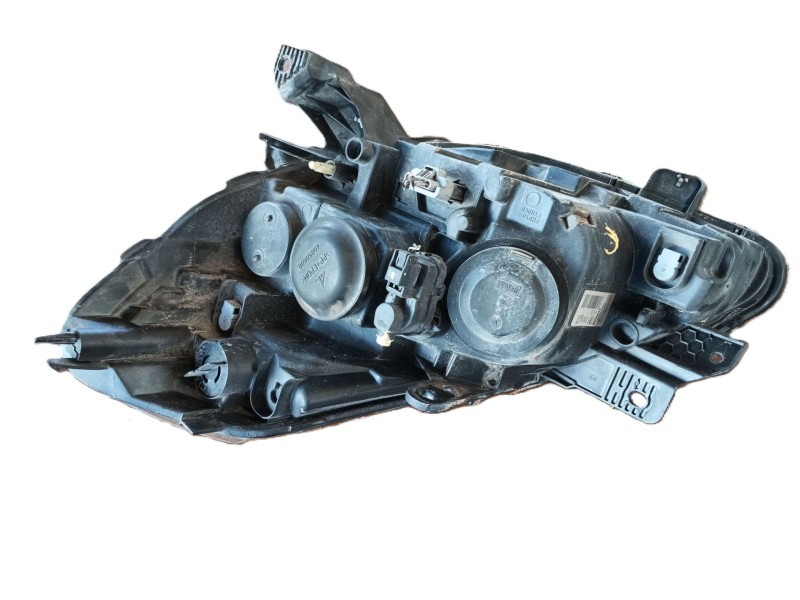 Recambio de faro derecho para renault clio iii (br0/1, cr0/1) 1.5 dci referencia OEM IAM 260104396R  