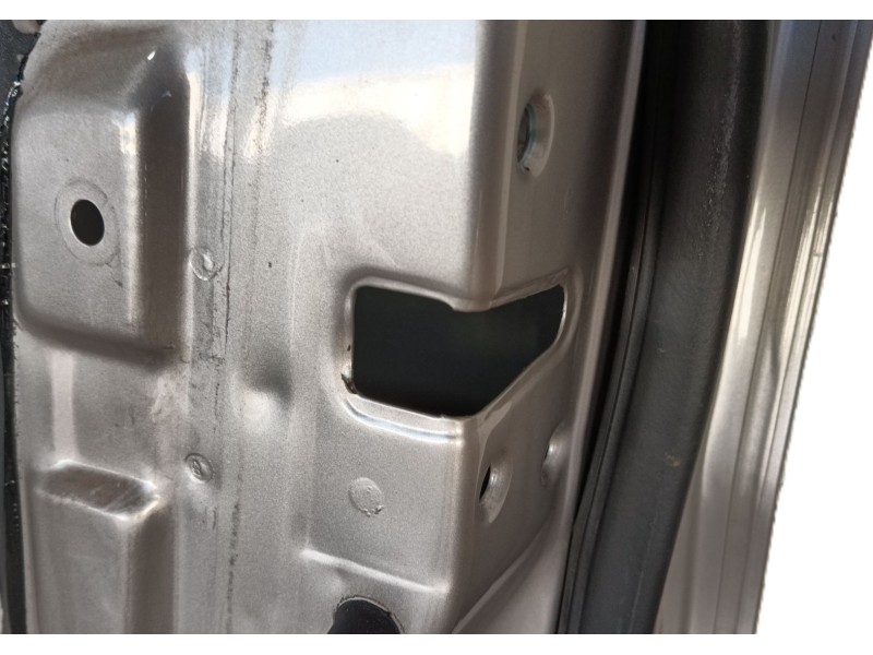 Recambio de puerta delantera derecha para hyundai terracan (hp) 2.9 crdi 4wd referencia OEM IAM   