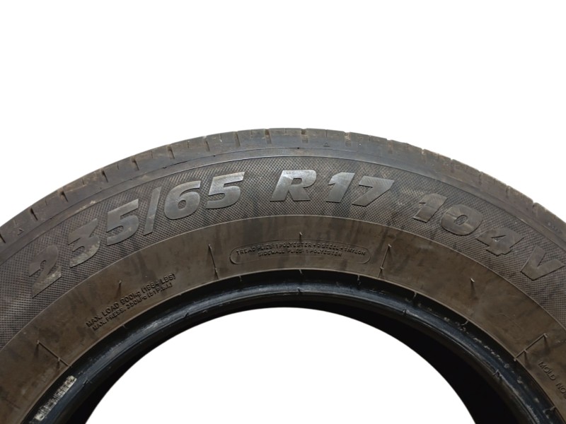 Recambio de neumatico para » otros... modelos referencia OEM IAM 235/65 R17 104V 2 TAURUS