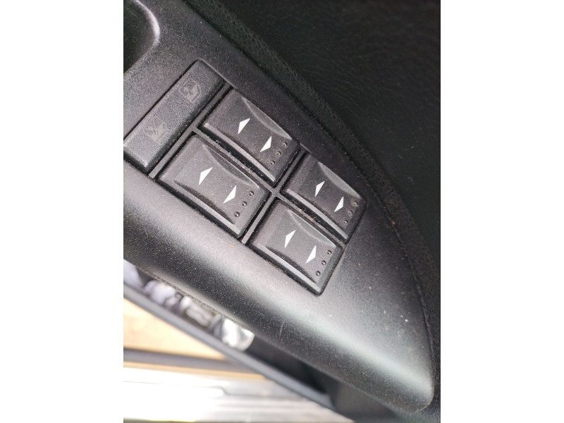 Recambio de mando elevalunas delantero izquierdo para ford mondeo iii (b5y) 1.8 16v referencia OEM IAM   