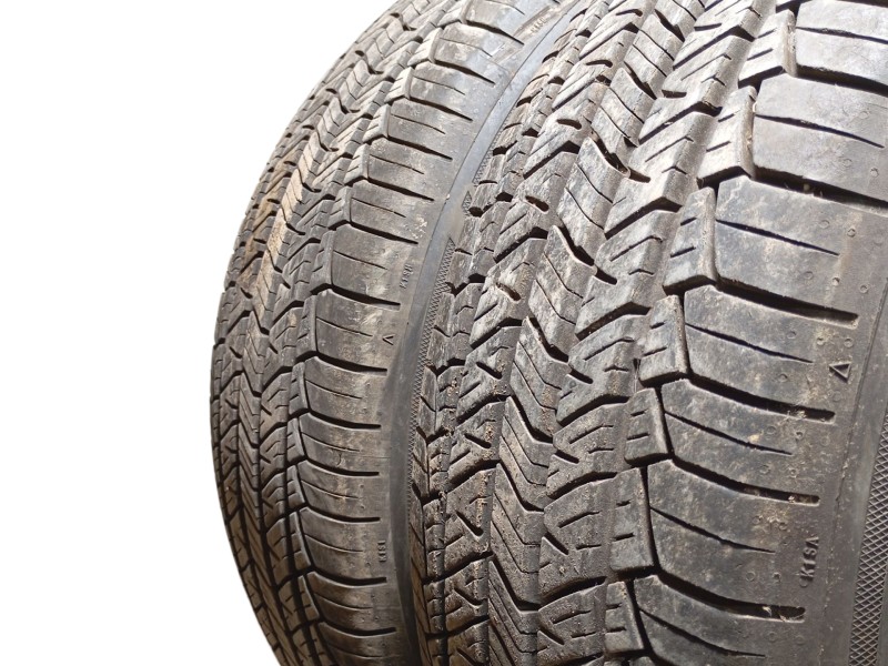 Recambio de neumatico para » otros... modelos referencia OEM IAM 235/65 R17 104V 2 TAURUS
