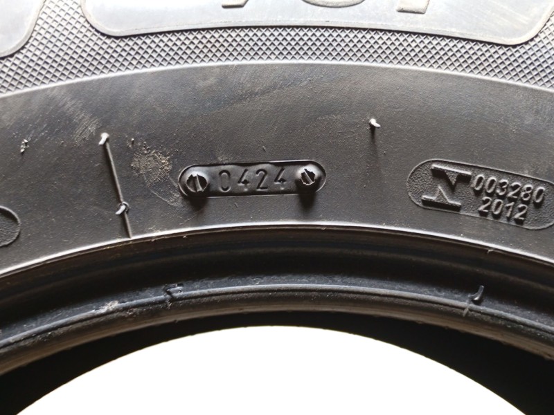 Recambio de neumatico para » otros... modelos referencia OEM IAM 235/65 R17 104V 2 TAURUS