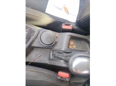 Recambio de enganche cinturon delantero derecho para renault megane iv hatchback (b9a/m/n_) 1.5 dci 90 (b9a1) referencia OEM IAM