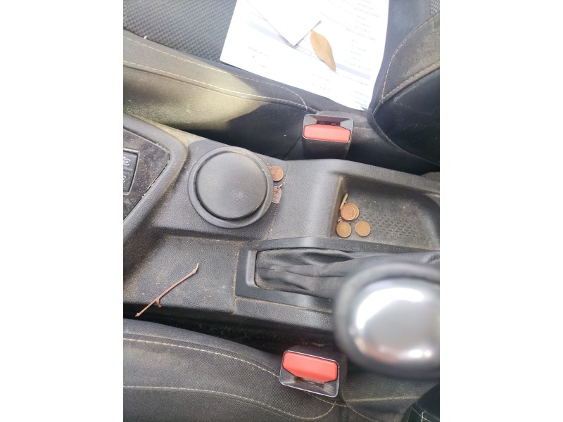 Recambio de enganche cinturon delantero derecho para renault megane iv hatchback (b9a/m/n_) 1.5 dci 90 (b9a1) referencia OEM IAM