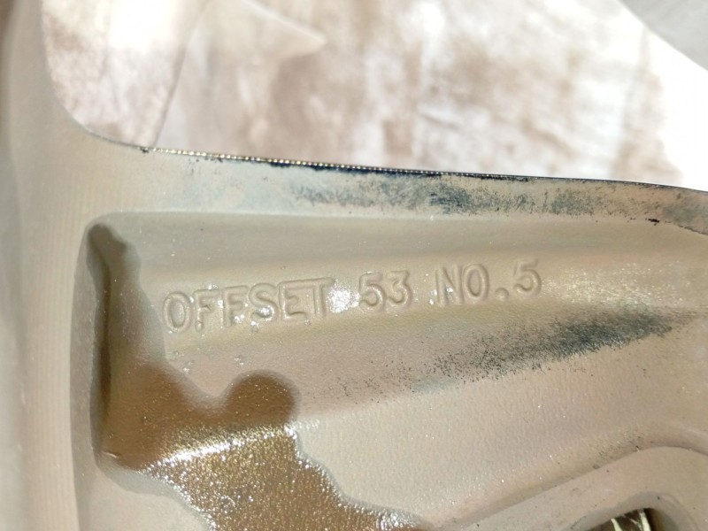 Recambio de llanta para hyundai ioniq (ae) 1.6 gdi hybrid referencia OEM IAM   