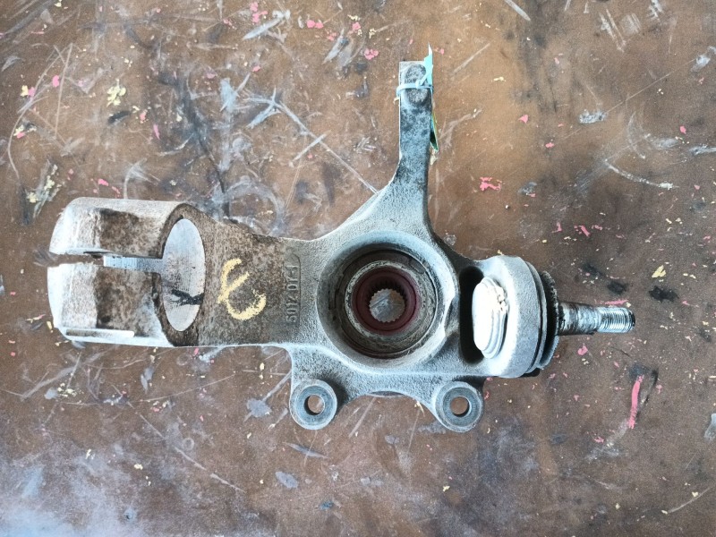 Recambio de mangueta delantera derecha para ford tourneo connect 1.8 tdci referencia OEM IAM 1439603  