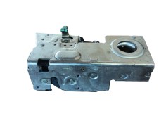 Recambio de cerradura puerta trasera derecha para ford tourneo connect 1.8 tdci referencia OEM IAM 4557485  