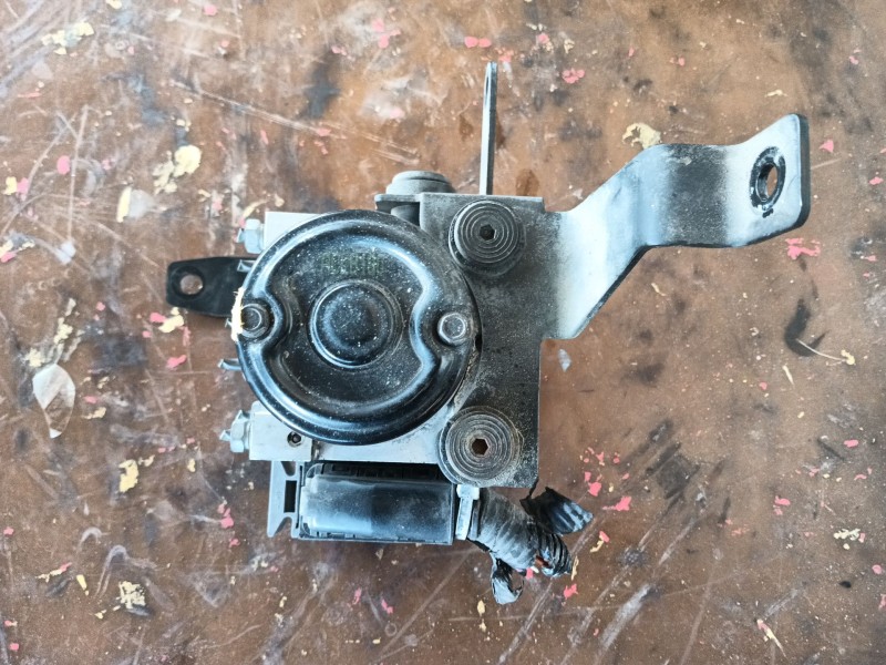 Recambio de abs para hyundai tucson (jm) 2.0 crdi referencia OEM IAM   