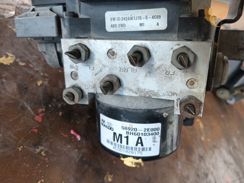 Recambio de abs para hyundai tucson (jm) 2.0 crdi referencia OEM IAM   