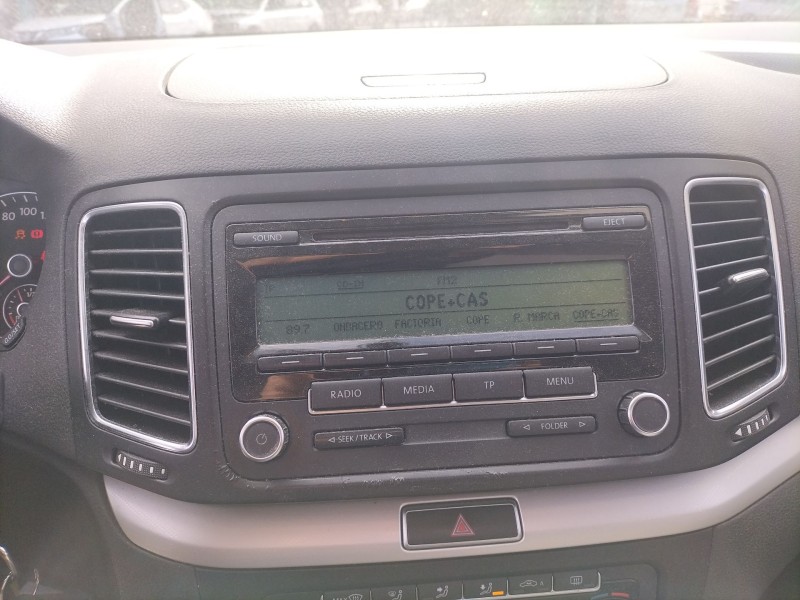 Recambio de sistema audio / radio cd para seat alhambra (710, 711) 2.0 tdi referencia OEM IAM   