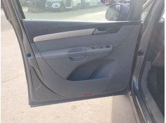 GUARNECIDO PUERTA DELANTERA IZQUIERDA 