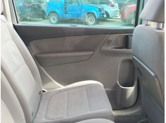 GUARNECIDO PUERTA TRASERA IZQUIERDA 