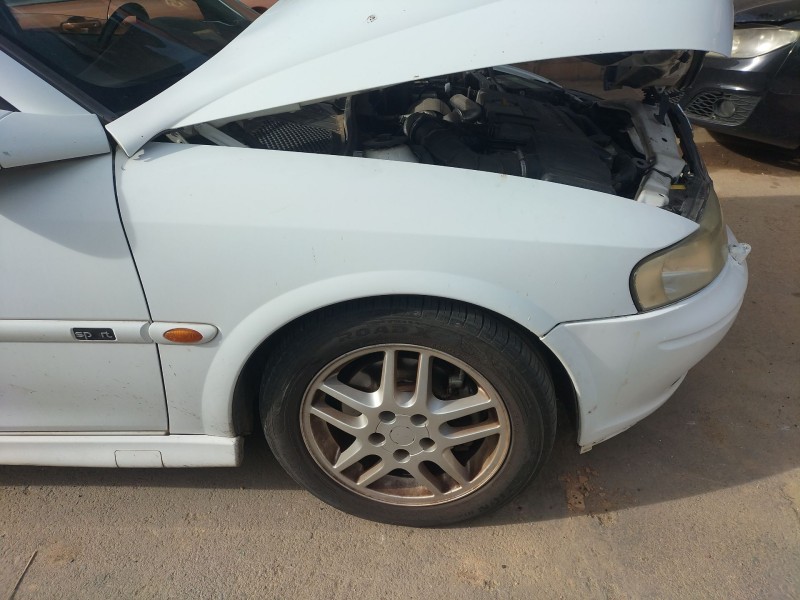 Recambio de aleta delantera derecha para opel vectra b hatchback (j96) 2.0 dti 16v (f68) referencia OEM IAM   