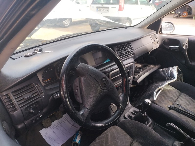 Recambio de salpicadero para opel vectra b hatchback (j96) 2.0 dti 16v (f68) referencia OEM IAM   