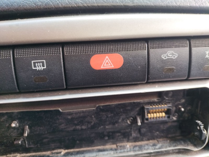 Recambio de warning para opel vectra b hatchback (j96) 2.0 dti 16v (f68) referencia OEM IAM   