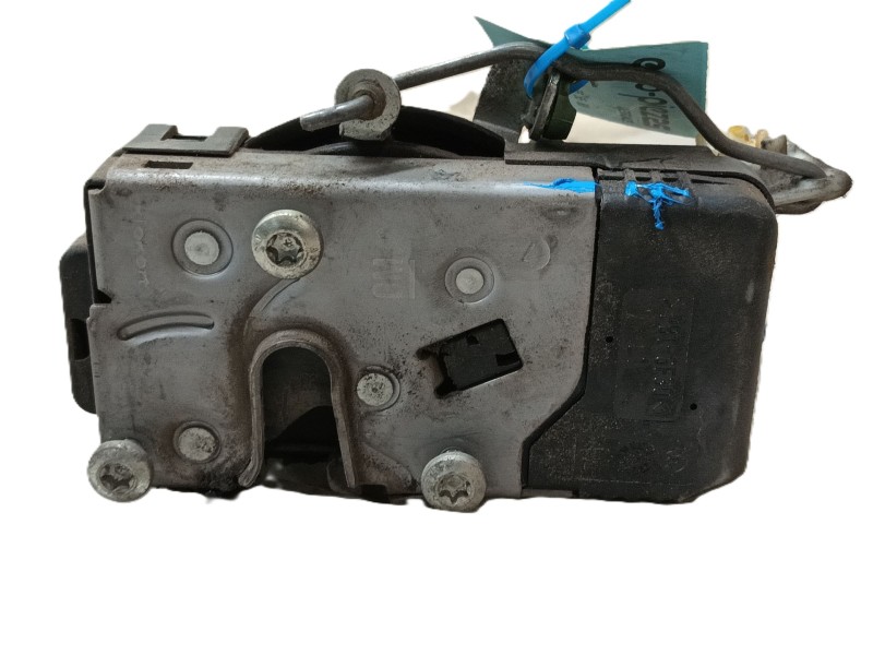 Recambio de cerradura puerta delantera izquierda para opel combo tour 1.3 cdti 16v referencia OEM IAM 13203901  