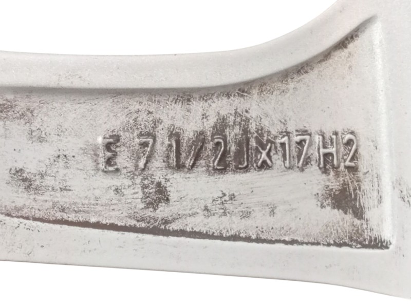 Recambio de llanta para bmw x1 (f48) sdrive 18 i referencia OEM IAM 6856065 2Jx17 H2 IS 52