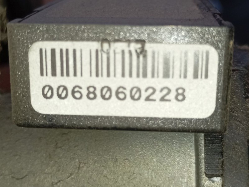 Recambio de columna direccion para ssangyong rodius i 2.7 xdi referencia OEM IAM 4621021001 0068060228 