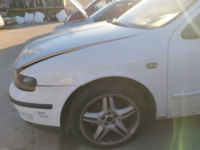 Recambio de aleta delantera izquierda para seat leon (1m1) 1.9 tdi referencia OEM IAM 1M0821021  