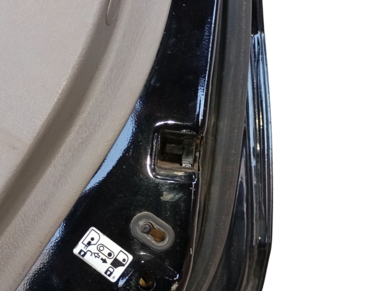 Recambio de puerta trasera derecha para hyundai tucson (jm) 2.0 crdi referencia OEM IAM 770042E020  