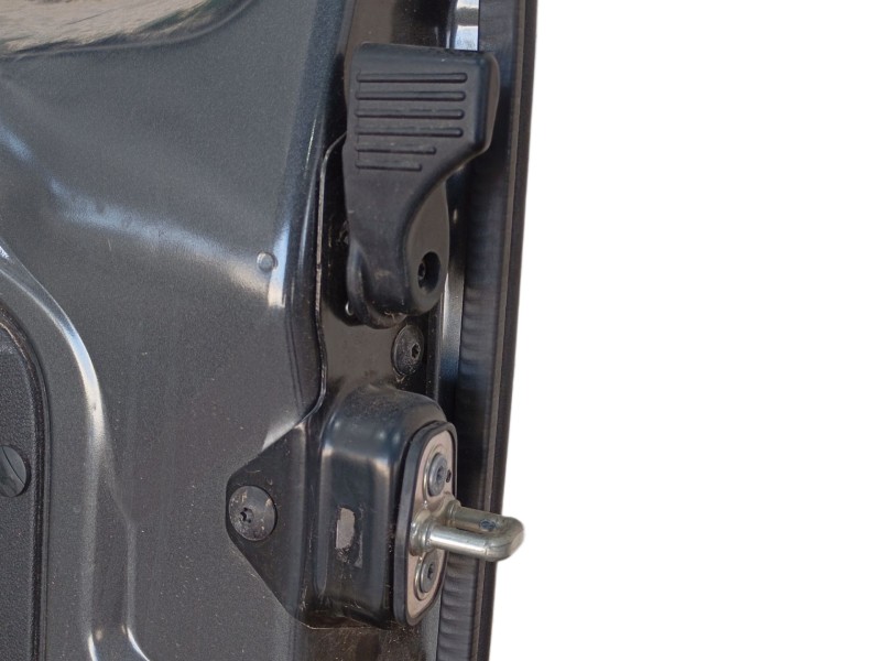 Recambio de puerta trasera derecha para peugeot partner tepee 1.6 bluehdi 100 referencia OEM IAM 8703E4  