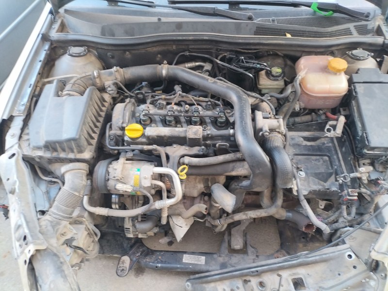 Recambio de despiece motor para opel astra h (a04) 1.7 cdti (l48) referencia OEM IAM   